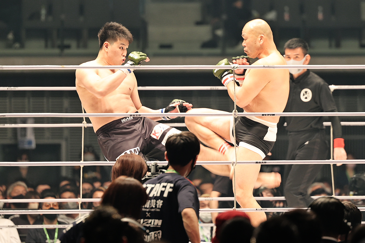 高阪剛「世界の化け物たち、ありがとう」TKO勝利で引退　RIZIN.35結果
